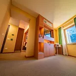 Omama Hotel