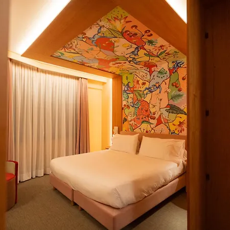 Omama Hotel 4*