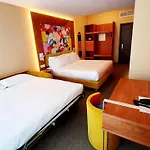 Omama Hotel