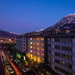 Omama Hotel