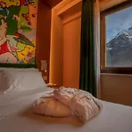 Omama Hotel 4*