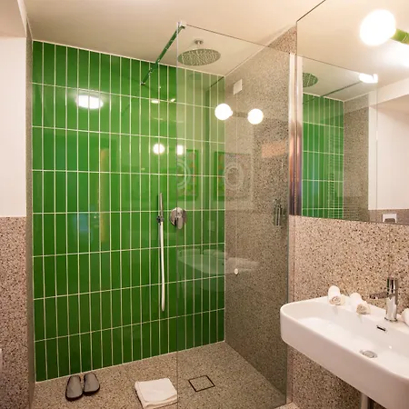 Hotel Omama